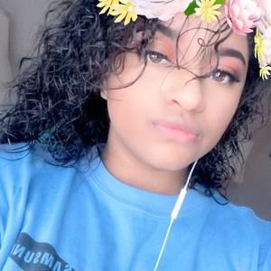 Meet your Posher, Mercedes